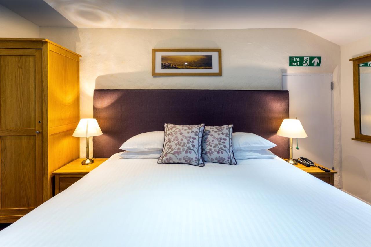 The Britannia Inn Элтеруотер Экстерьер фото