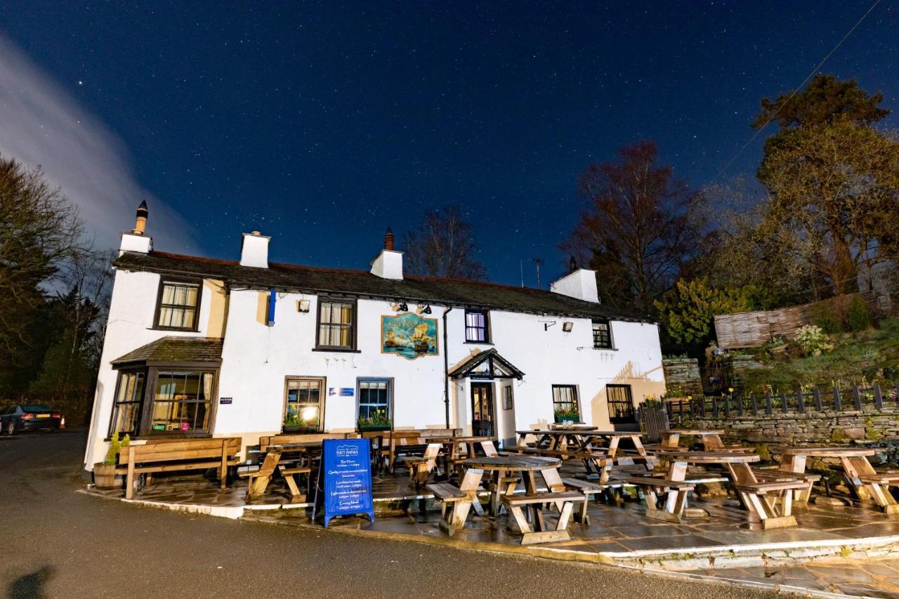 The Britannia Inn Элтеруотер Экстерьер фото
